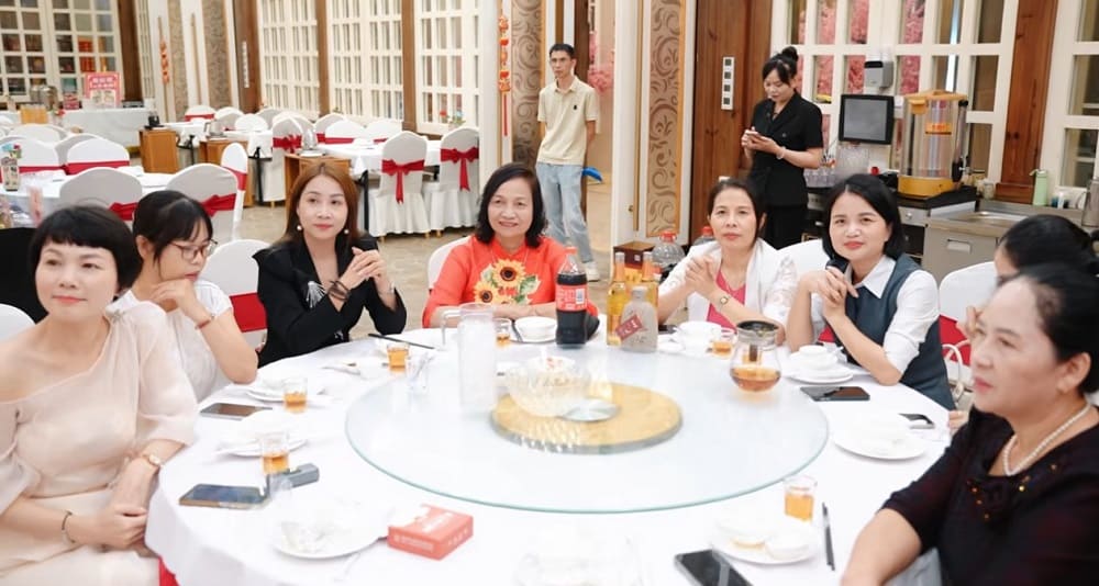 thien cai hoan doi ngu33s.vn 2