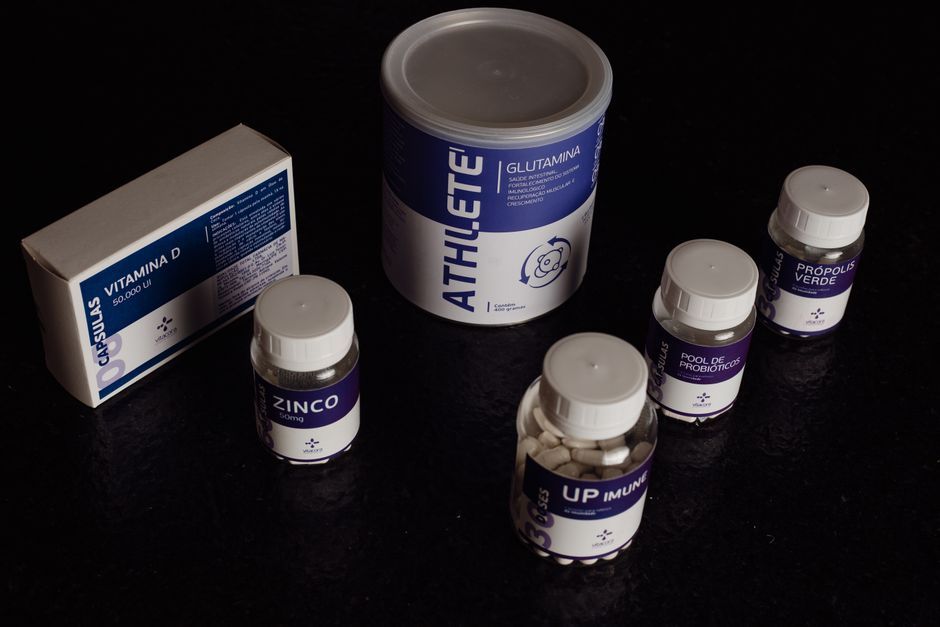 Thiên Cải Hoàn Cho Người Thức Khuya, Căng Thẳng: Thói Quen Giúp Cơ Thể Thoải Mái 3 Hộp sản phẩm Thiên Cải Hoàn minh bạch giấy phép với công thức 9 dược liệu quý